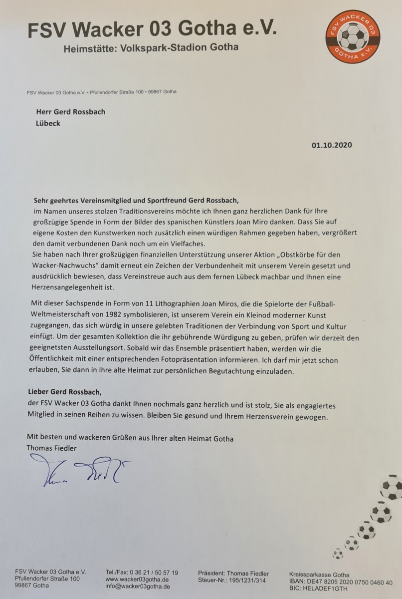 Gerd Rossbach spendet dem FSV Wacker 03 eine Foto-Kollektion