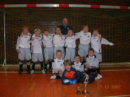 F-Junioren gewinnen Hallenturnier in Erfurt