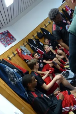 Letztes Oberliga-Heimspiel + Verabschiedung Bühner