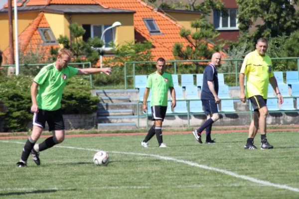 Alte Herren: Internationaler Sommercup in Prag