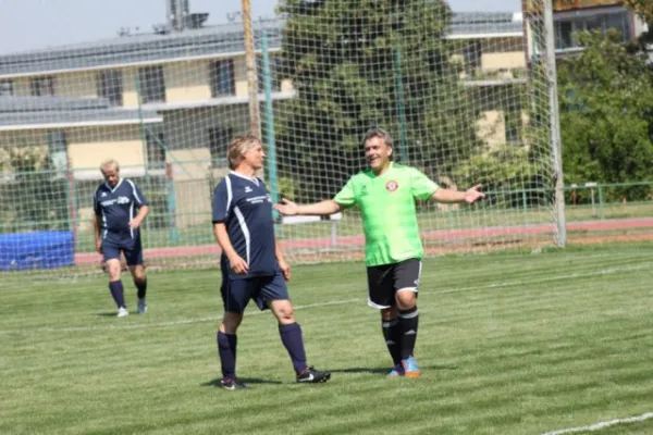 Alte Herren: Internationaler Sommercup in Prag