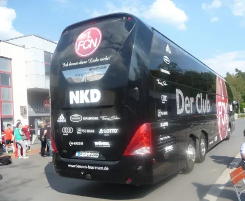 E-Junioren: Trainingslager und Spiel beim 1.FCN